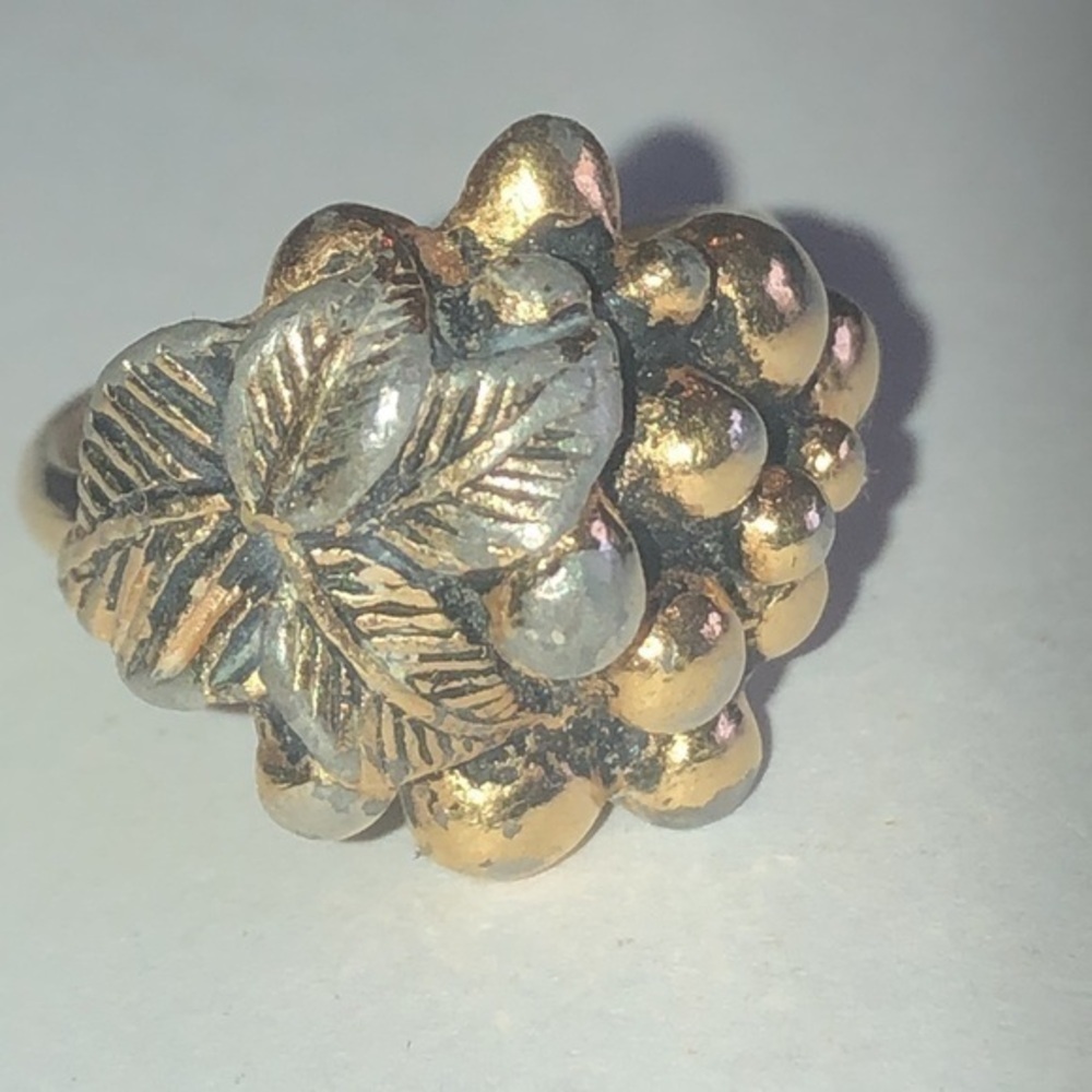 Sarah Coventry Vintage Gold Tone Adjustable Grape Cluster Boho Ring